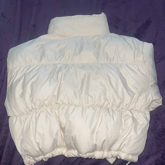 Cream Puffer-jacket - Picture 2 of 3